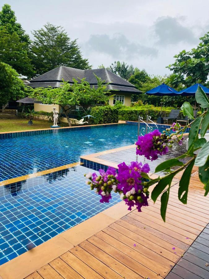 Perennial Resort Nai Yang Luaran gambar